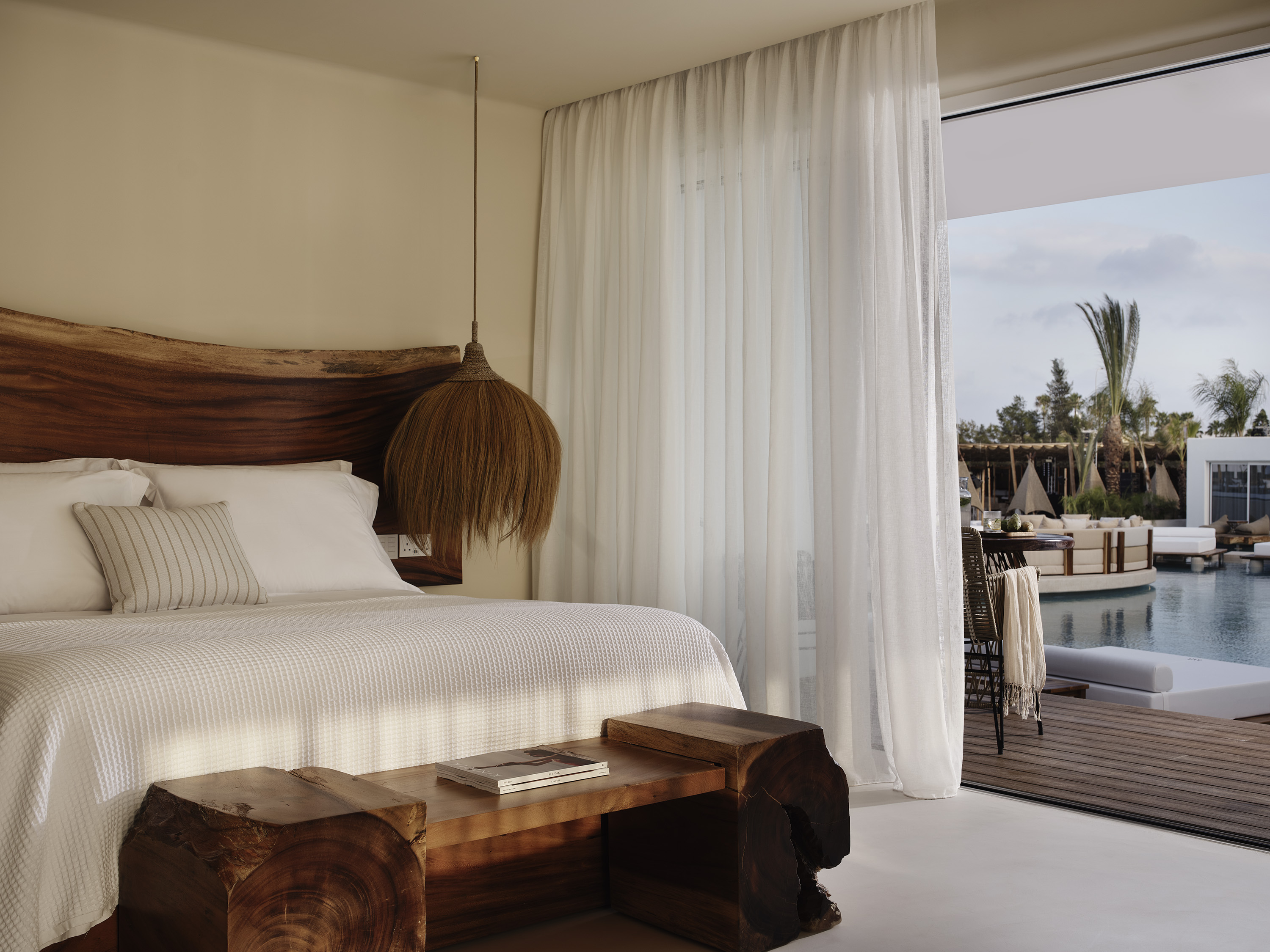 Book your wedding day in Aya Resort